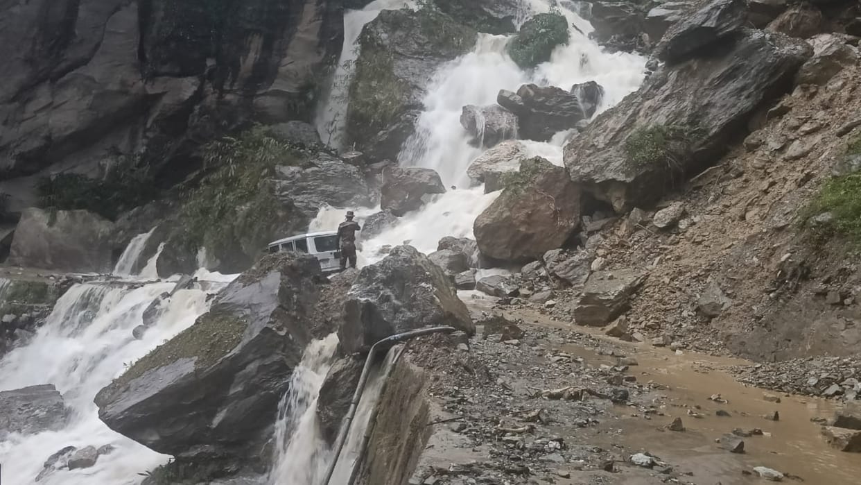 Rescue: BRO saved the lives of five people by risking their lives in Sikkim