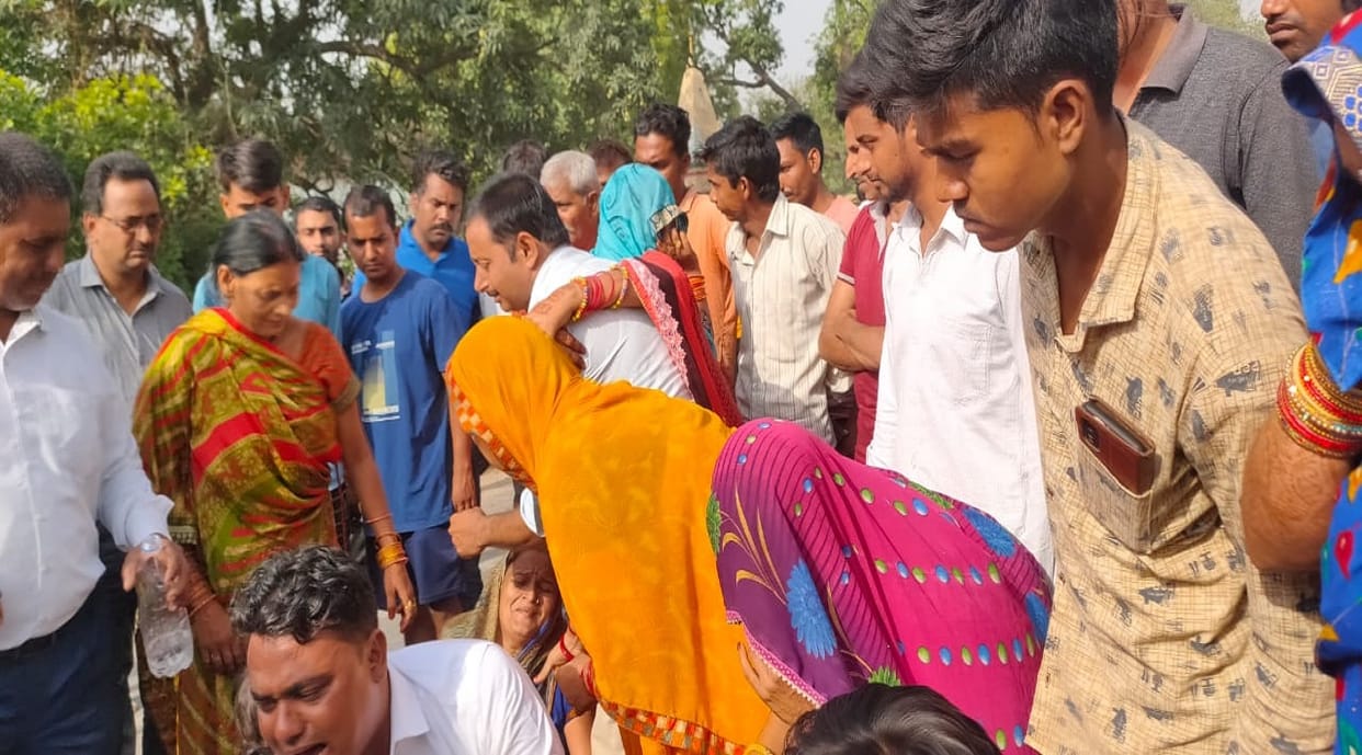 Bolero driver rammed grooms uncle after dispute in mirzapur