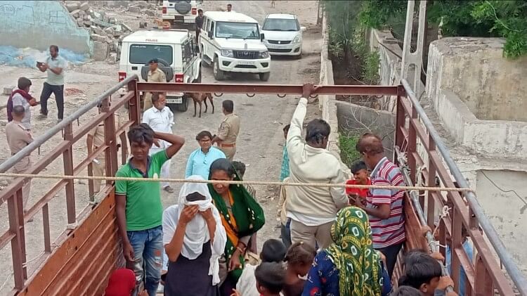 Biparjoy: Cyclone's possible effects and preparation from Kutch to Mumbai