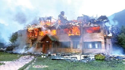 Sudden massive fire in Pahalgam hotel; Dehradun resident tourist dies, another missing