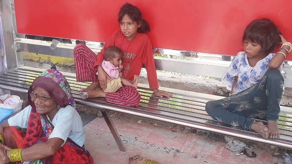 Woman going for treatment dies at bus stop