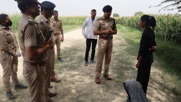 Lover killed girl in Farrukhabad, throat hurt and blood was coming out of mouth, Police engaged in investigati