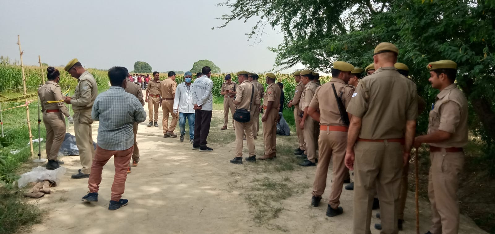 Lover killed girl in Farrukhabad, throat hurt and blood was coming out of mouth, Police engaged in investigati