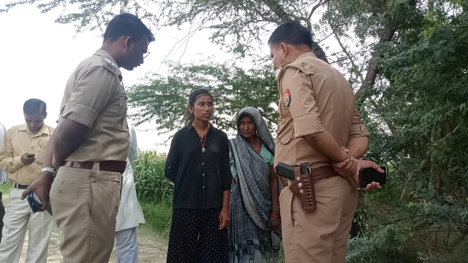 Lover killed girl in Farrukhabad, throat hurt and blood was coming out of mouth, Police engaged in investigati