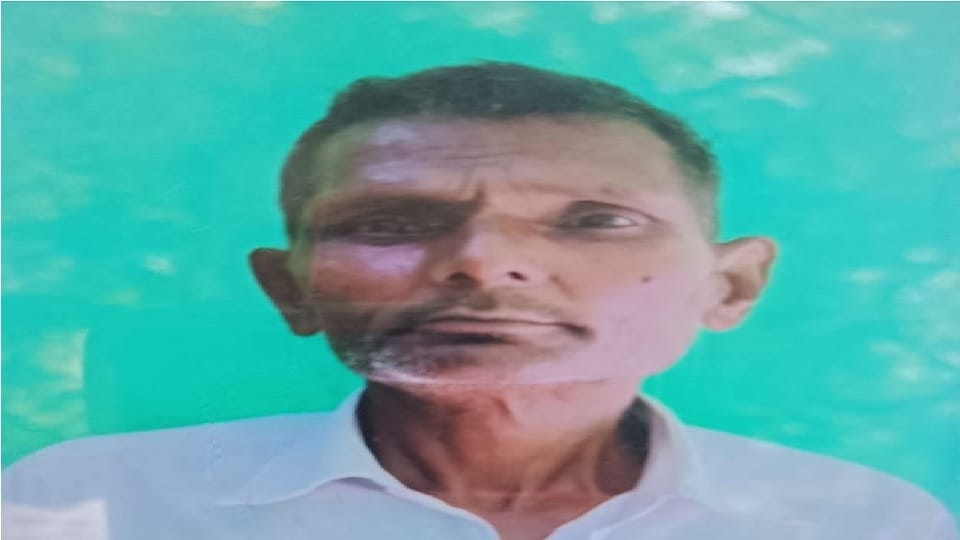 Under suspicious circumstances death of middle aged miner in bhiwani, used to work on stone crusher machine