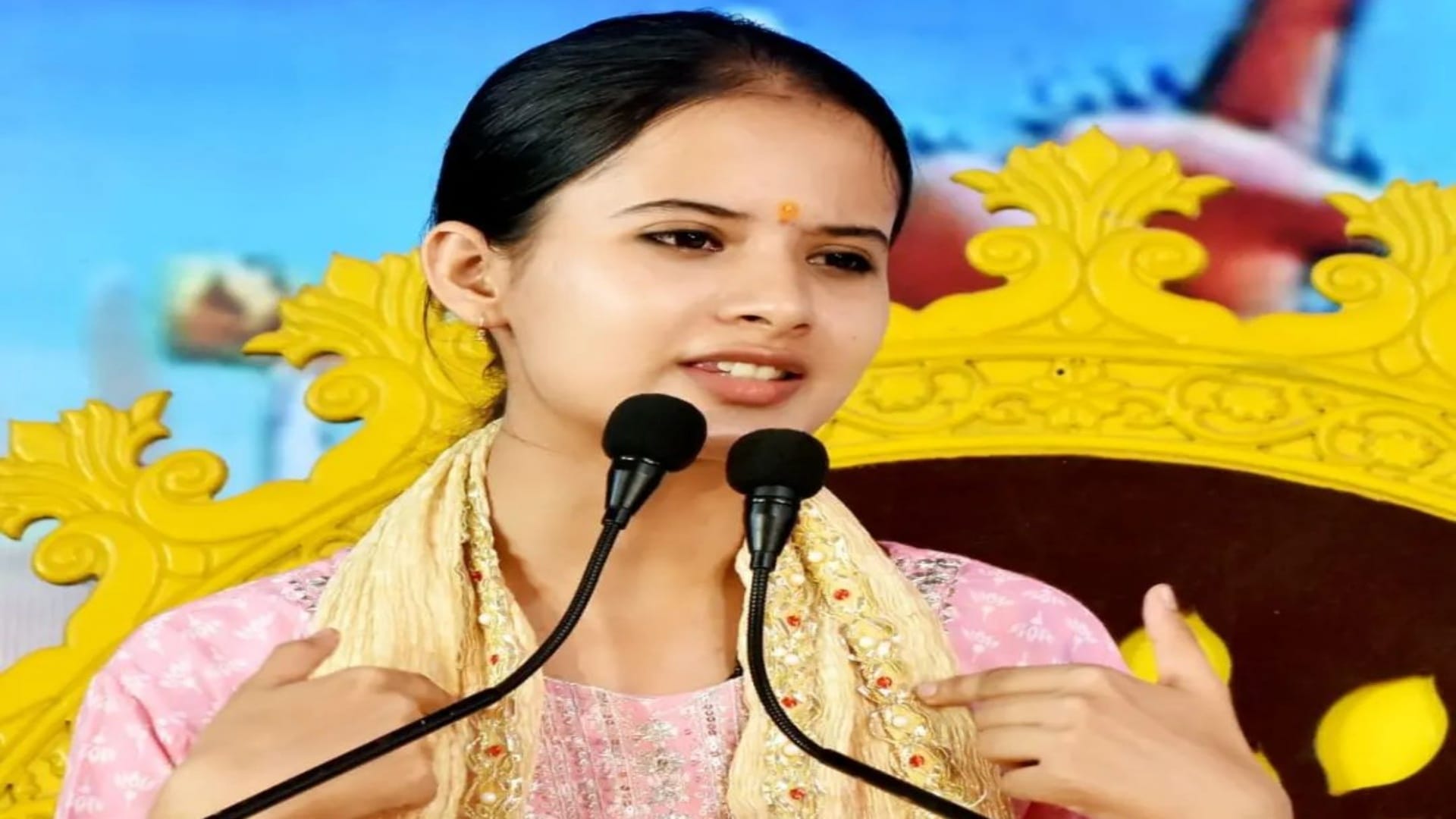 Palak Kishori giving competition to jaya kishori became Kathavachak in 17 years satna madhya pradesh