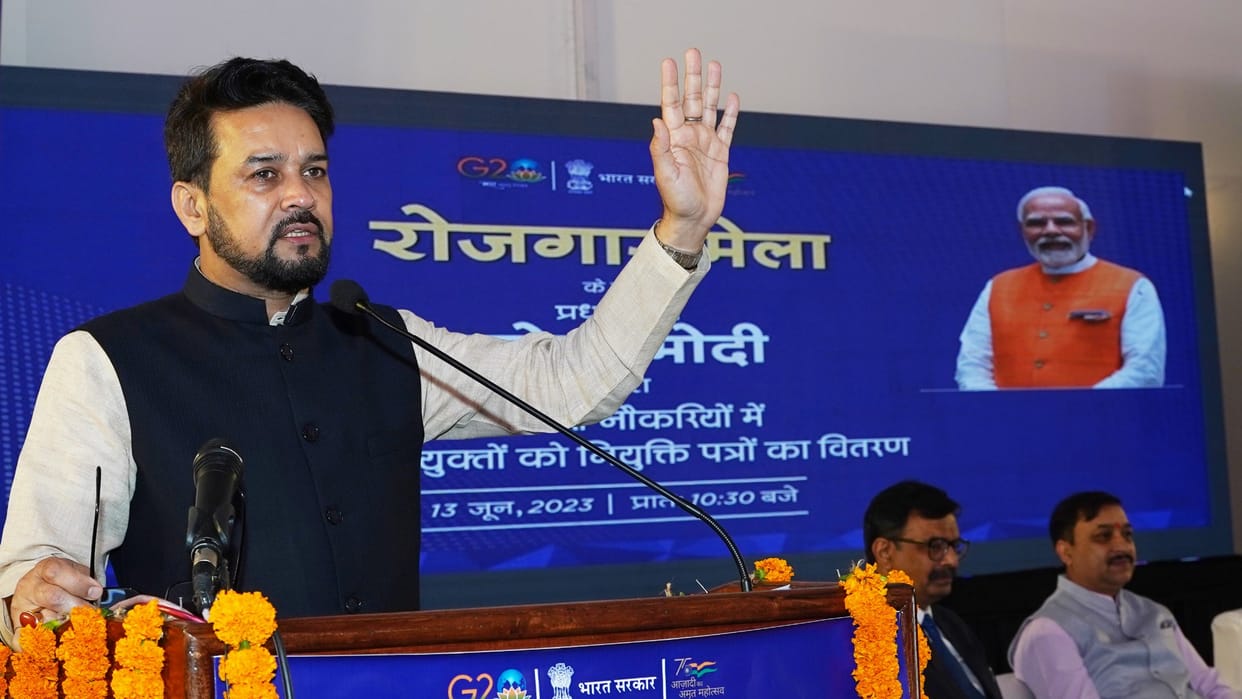 Union Minister anurag thakur asks questions from himachal government