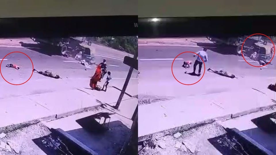 cctv footage of Tractor collided with tempo on Bareilly Nainital Highway