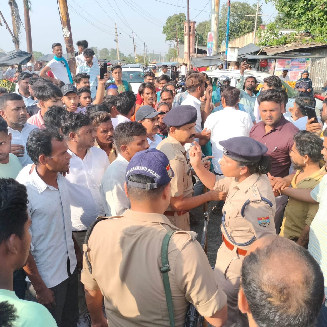 Roorkee violence case filed against 700 unknown people police raided many places to arrest rioters Uttarakhand