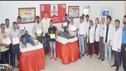 Amar Ujala Foundation organized camp on World Blood Donor Day in Agra