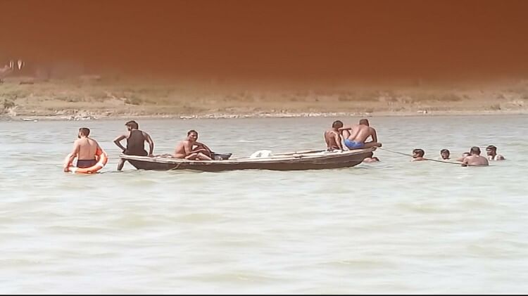 Four people including RAF constable drowned while bathing in Ganga, bodies of three recovered