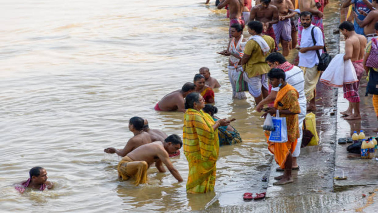 Magh Purnima 2024 Donate these things on Magh Purnima remedies  to please goddess laxmi