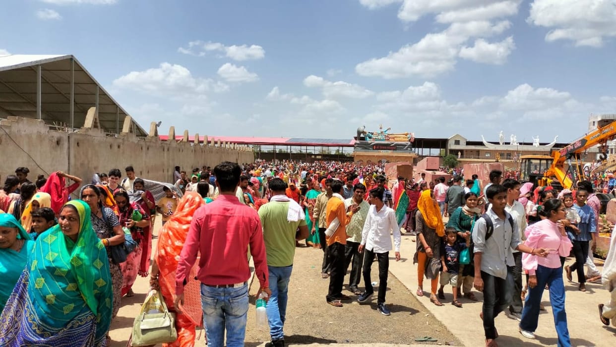 Presentation of devotional songs of Hansraj Raghuvanshi on June 16 in Kubereshwardham