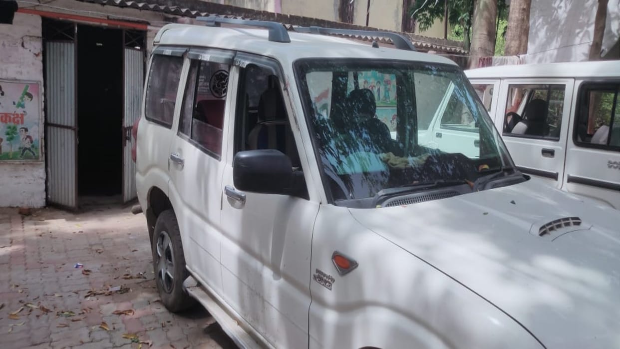Deadly attack on police who reached to catch cattle smugglers in Aurangabad; Five policemen injured