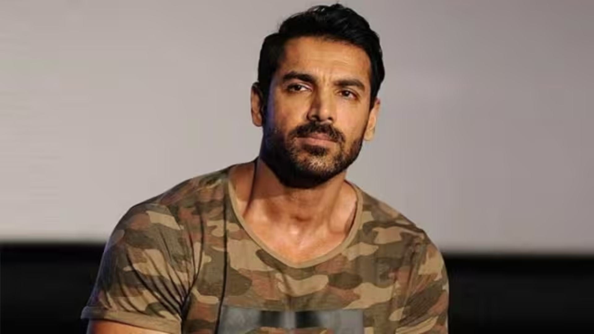 Bollywood Heroes Winning Million Hearts After Playing Villain Role Bobby Deol Emraan Hashmi Sanjay Dutt