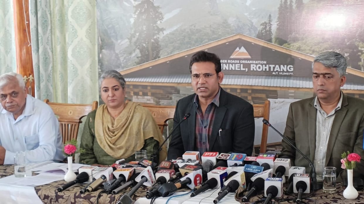 HPTDC Chairman raghubir singh bali Press conference in shimla