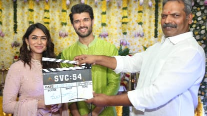 SVC 54 kushi actor Vijay Deverakonda and Sita Ramam actress Mrunal Thakur join hands for  VD13 photos viral