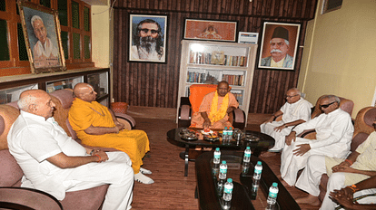 CM Yogi met Champat Rai General Secretary of Shri Ram Janmabhoomi Trust in Ayodhya