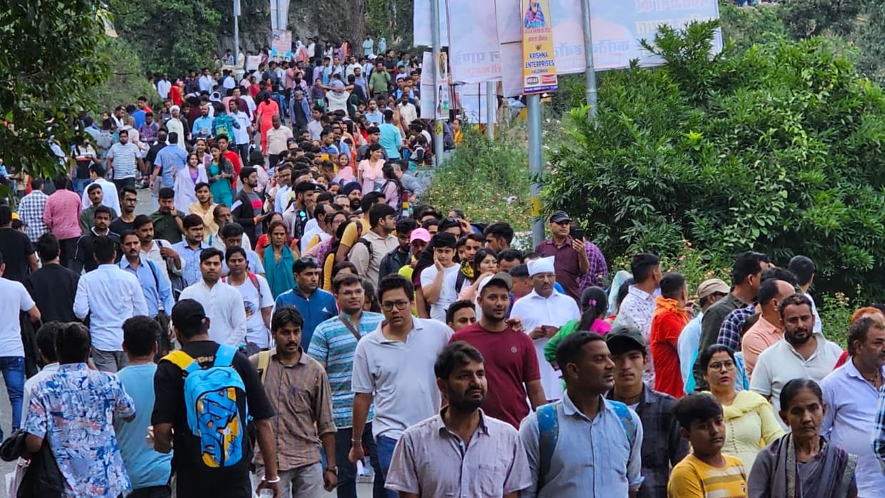 Kainchi Dham 59th foundation day Today devotees crowd gathered Neem Karoli Baba Nainital Watch photos