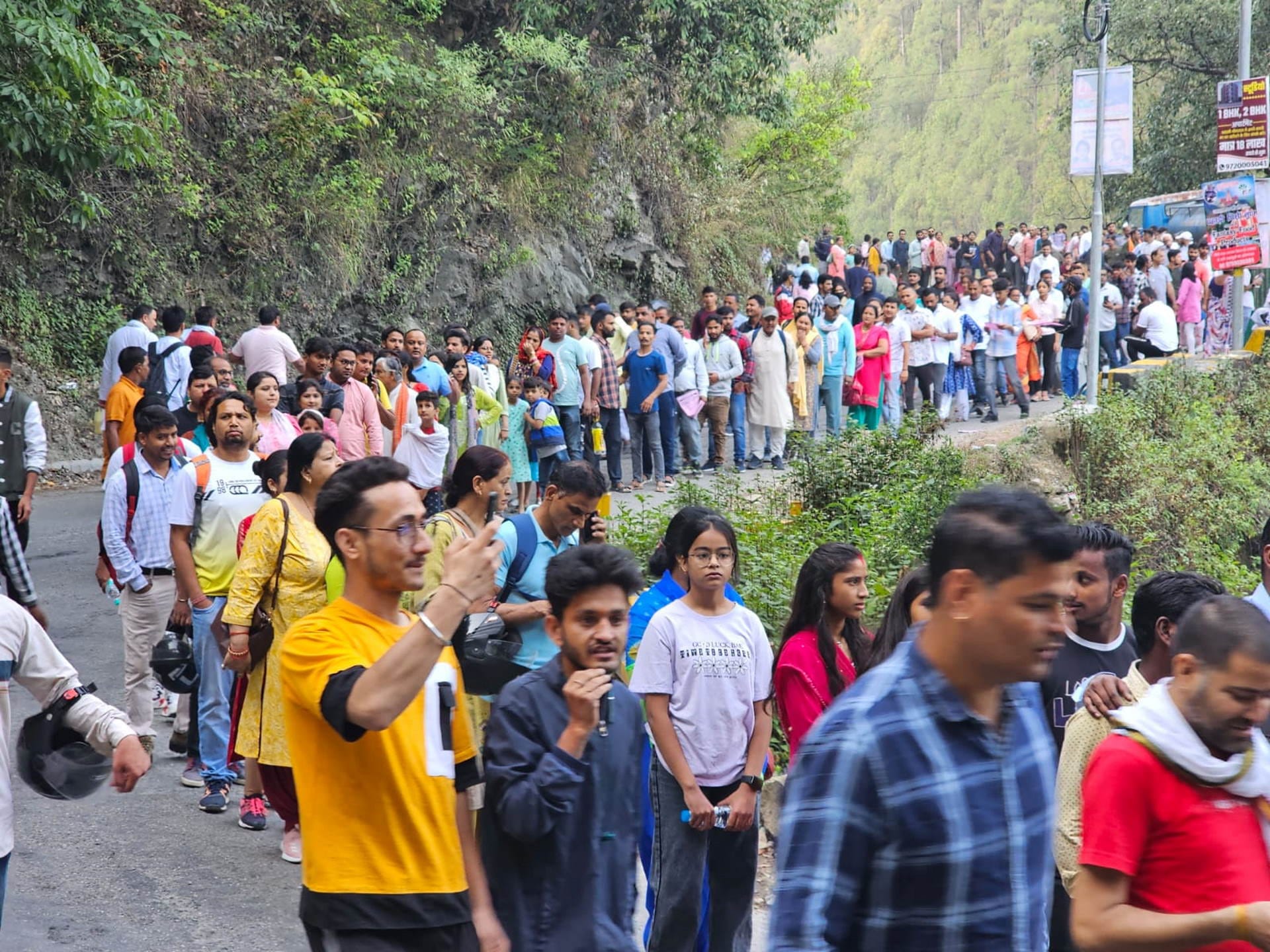 Kainchi Dham 59th foundation day Today devotees crowd gathered Neem Karoli Baba Nainital Watch photos