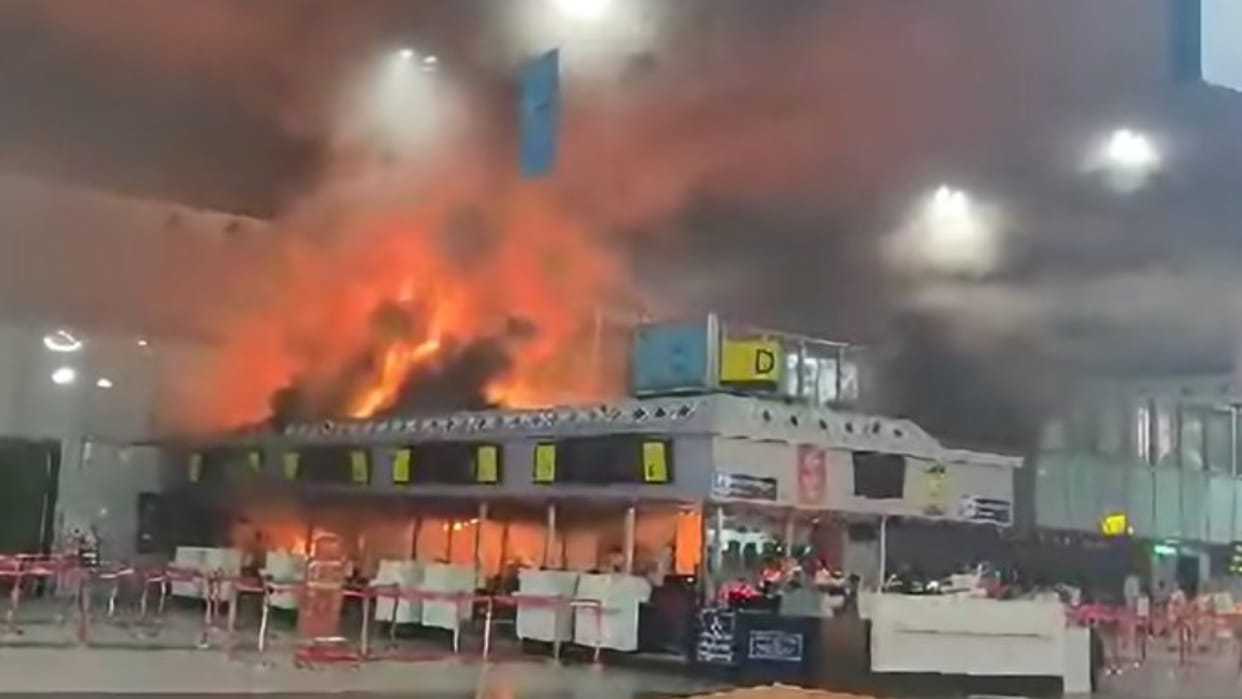 West Bengal: Cause of fire at Kolkata airport not yet revealed, AAI sets up probe