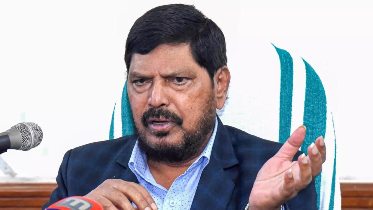 maharashtra ramdas athawale rpi demand minister birth in next cabinet expansion bjp shiv sena alliance