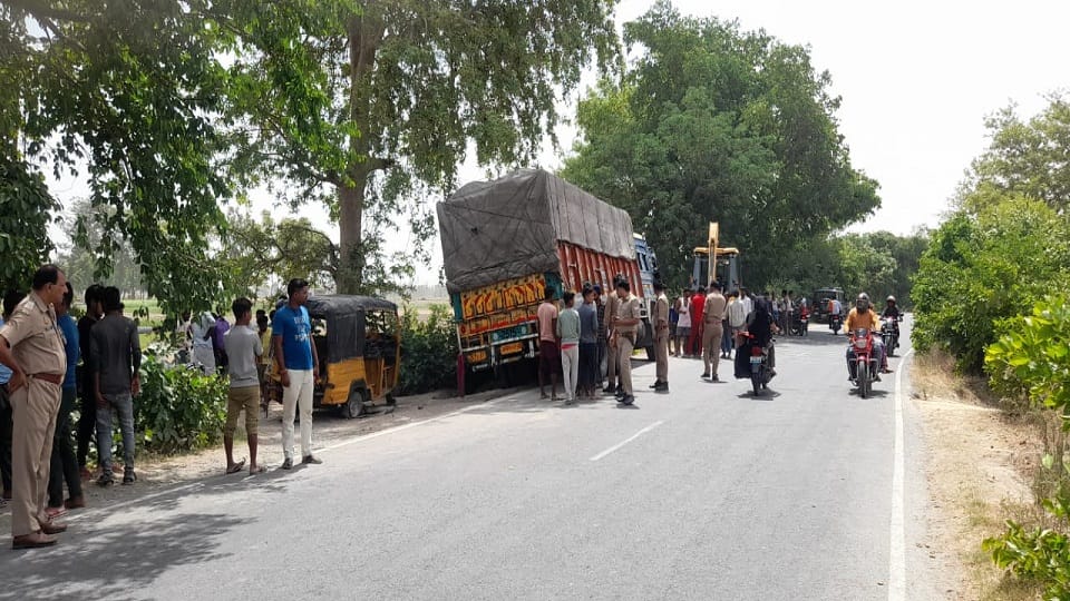 four person died in road accidents in bareilly