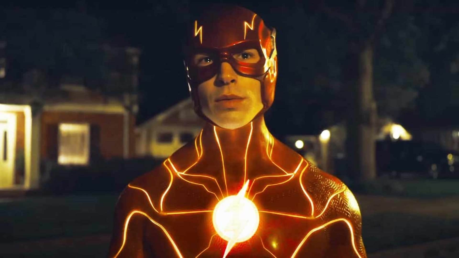 Fighter Actor Hrithik Roshan Watched The Flash Movie Said What a Movie Incredible