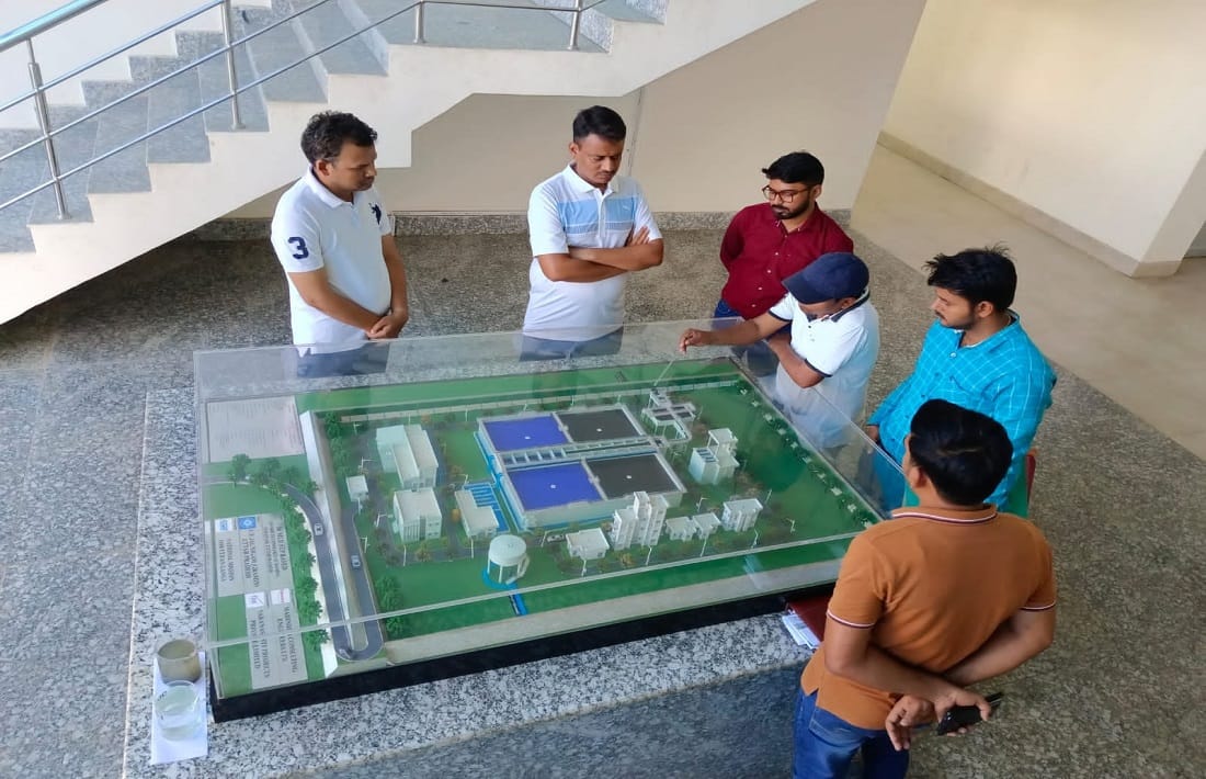 DM S rajlingam inspected Ramna STP and plastic coal making plant in varanasi