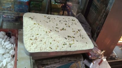 Khudaganj ki Khurchan is famous sweet of Shahjahanpur
