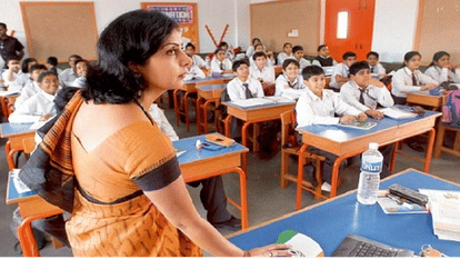 'लगे रहो केजरीवाल': दिल्ली के इस MCD स्कूल को मिला 'World Best School Award', दुनिया के टॉप-10 में शामिल Dilshad Colony MCD school has been included in world top 10 schools list