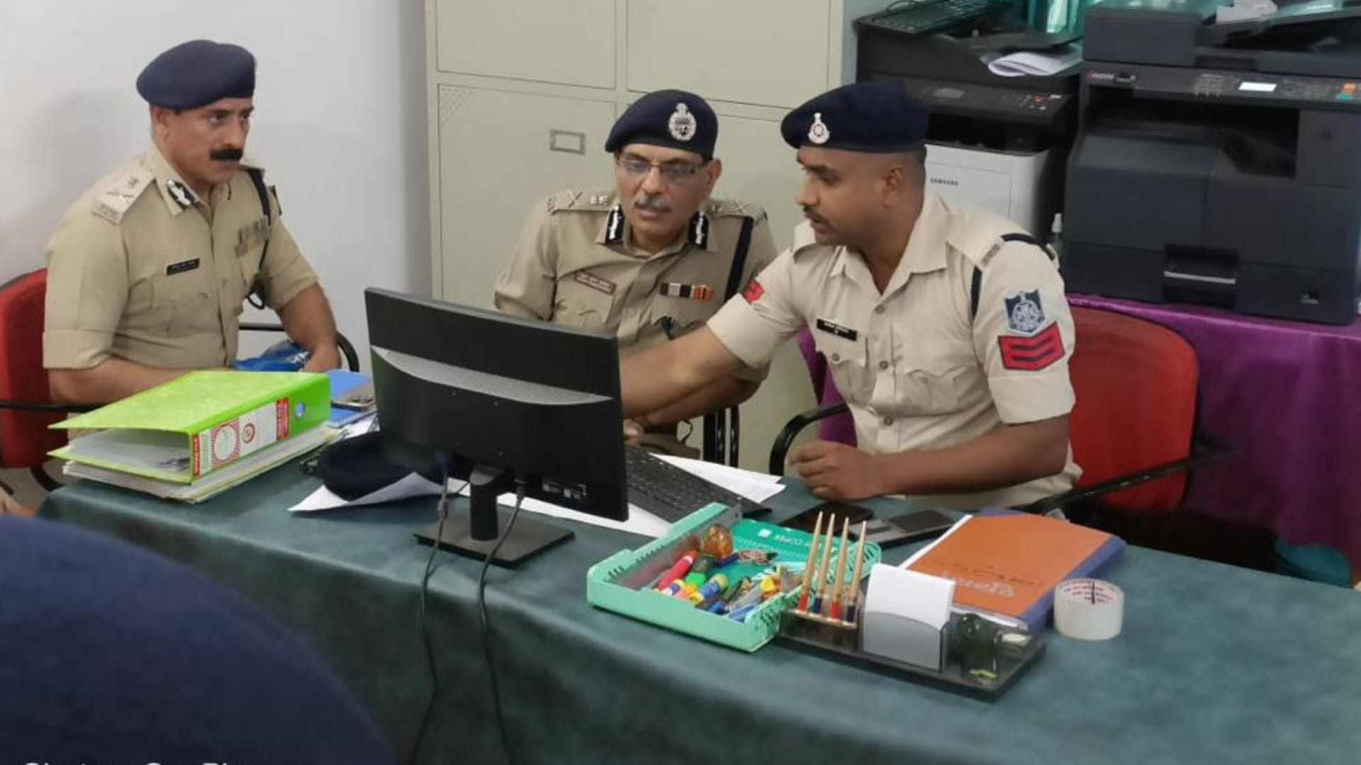 MP News: DGP reviewed the law and order situation of Shahdol zone, gave instructions to solve cases related to