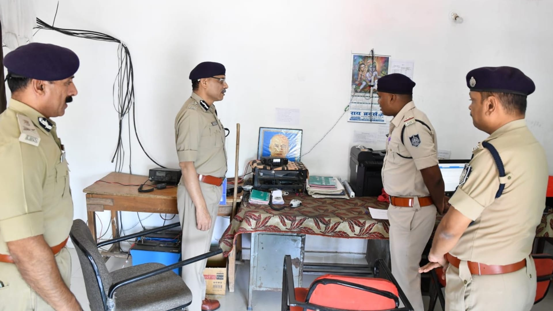 MP News: DGP reviewed the law and order situation of Shahdol zone, gave instructions to solve cases related to