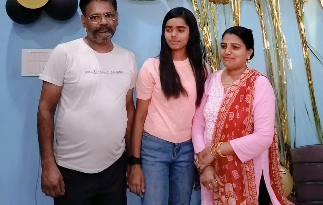 Father makes betel leaf, daughter is flying high in badminton, has received respect from CM Yogi