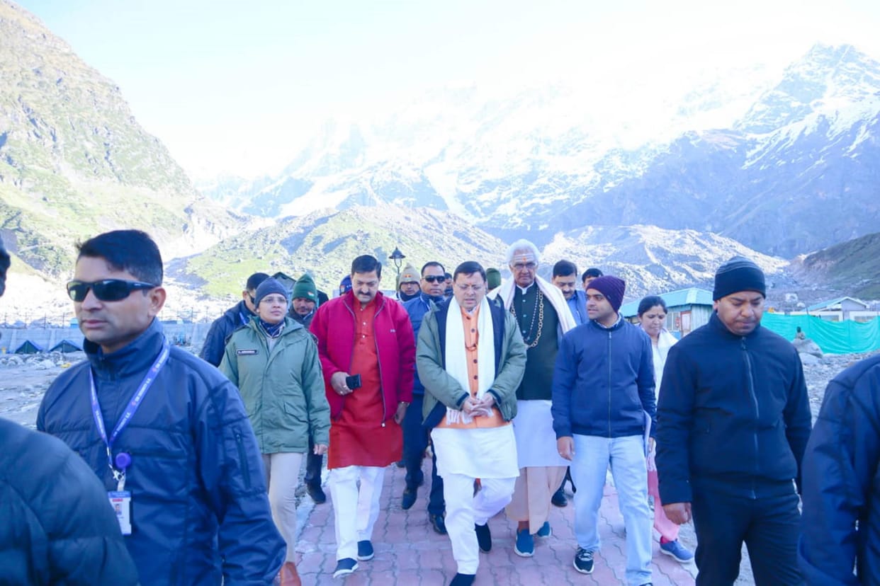 Cm Pushkar Singh Dhami reached Kedarnath Dham for on-site inspection Uttarakhand news in hindi