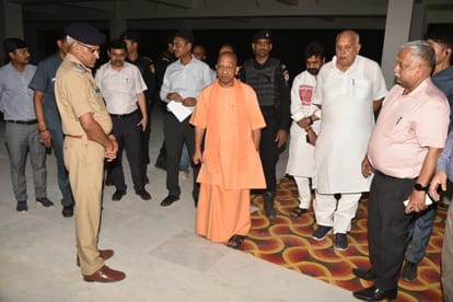 CM Yogi inspect late night to know reality of development works in varanasi