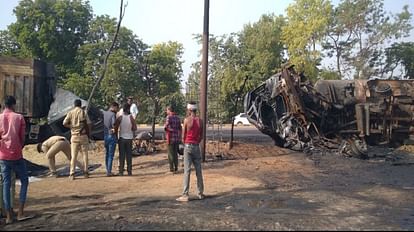 Truck and tanker collision on Lucknow-Ayodhya National Highway in Ayodhya, both vehicles caught fire