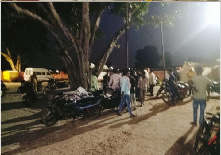 One youth killed and two others injured in face to face collision between two bikes in azamgarh