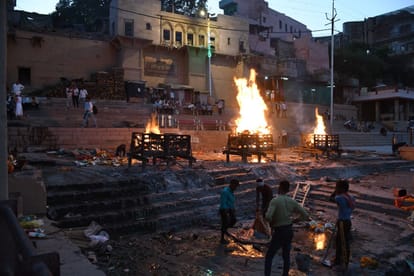 Queues of pyres for cremation in Moksha Nagri varanasi scorching heat and heatwave troubles