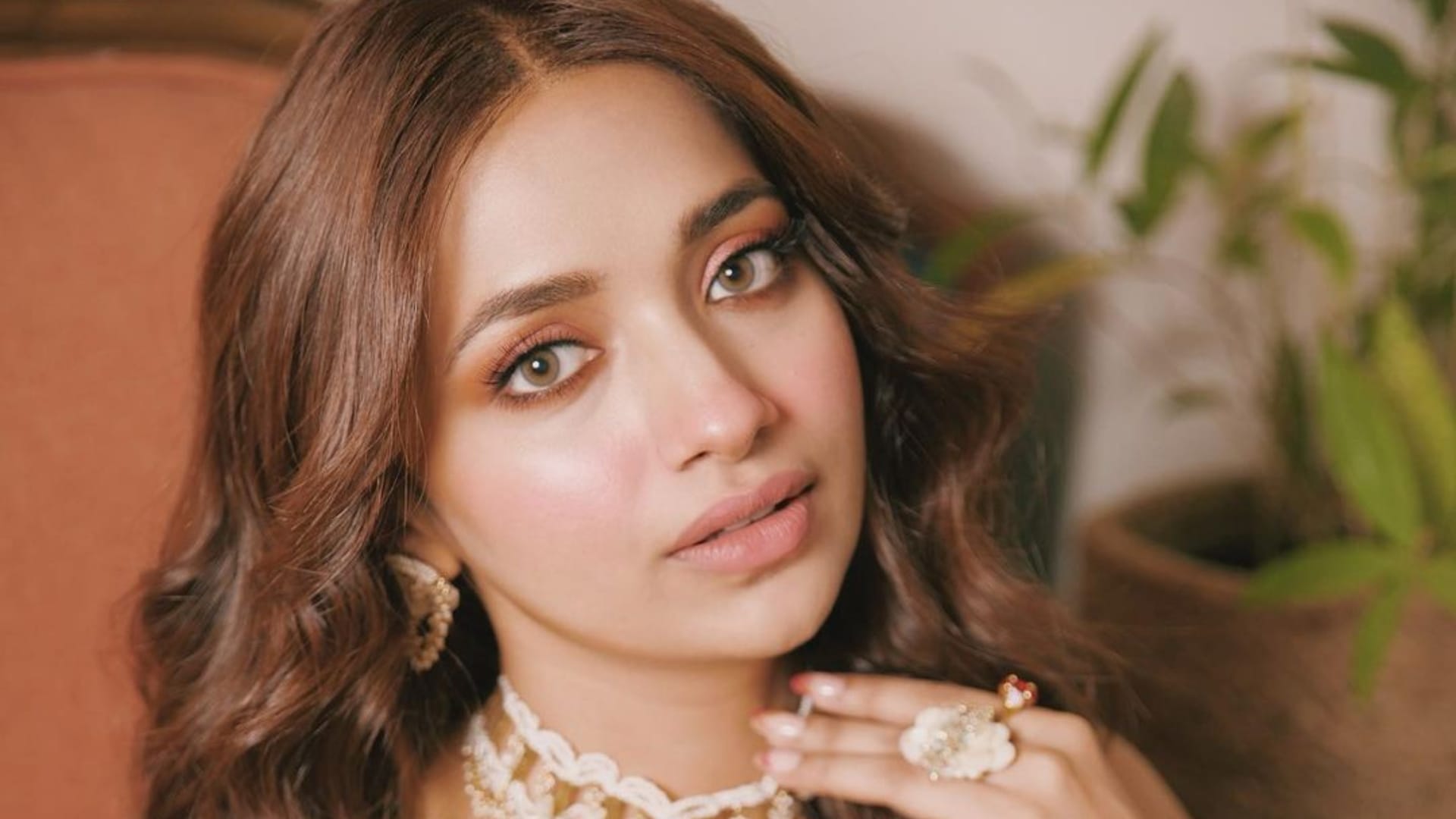 BB OTT 2 Who is Jiya Shankar in Salman Khan Reality Show Bigg Boss OTT 2 know her career struggle film serials