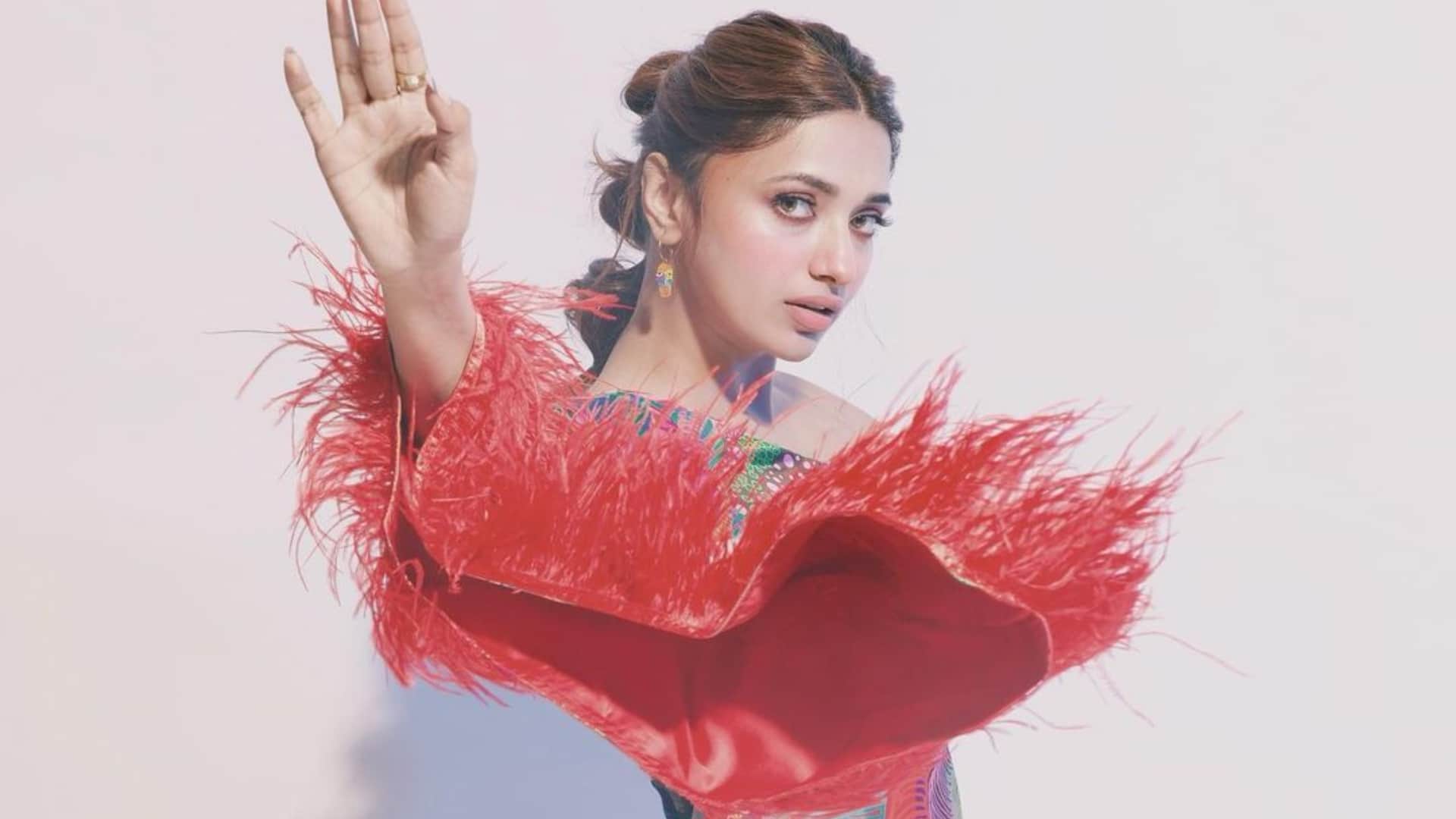 BB OTT 2 Who is Jiya Shankar in Salman Khan Reality Show Bigg Boss OTT 2 know her career struggle film serials