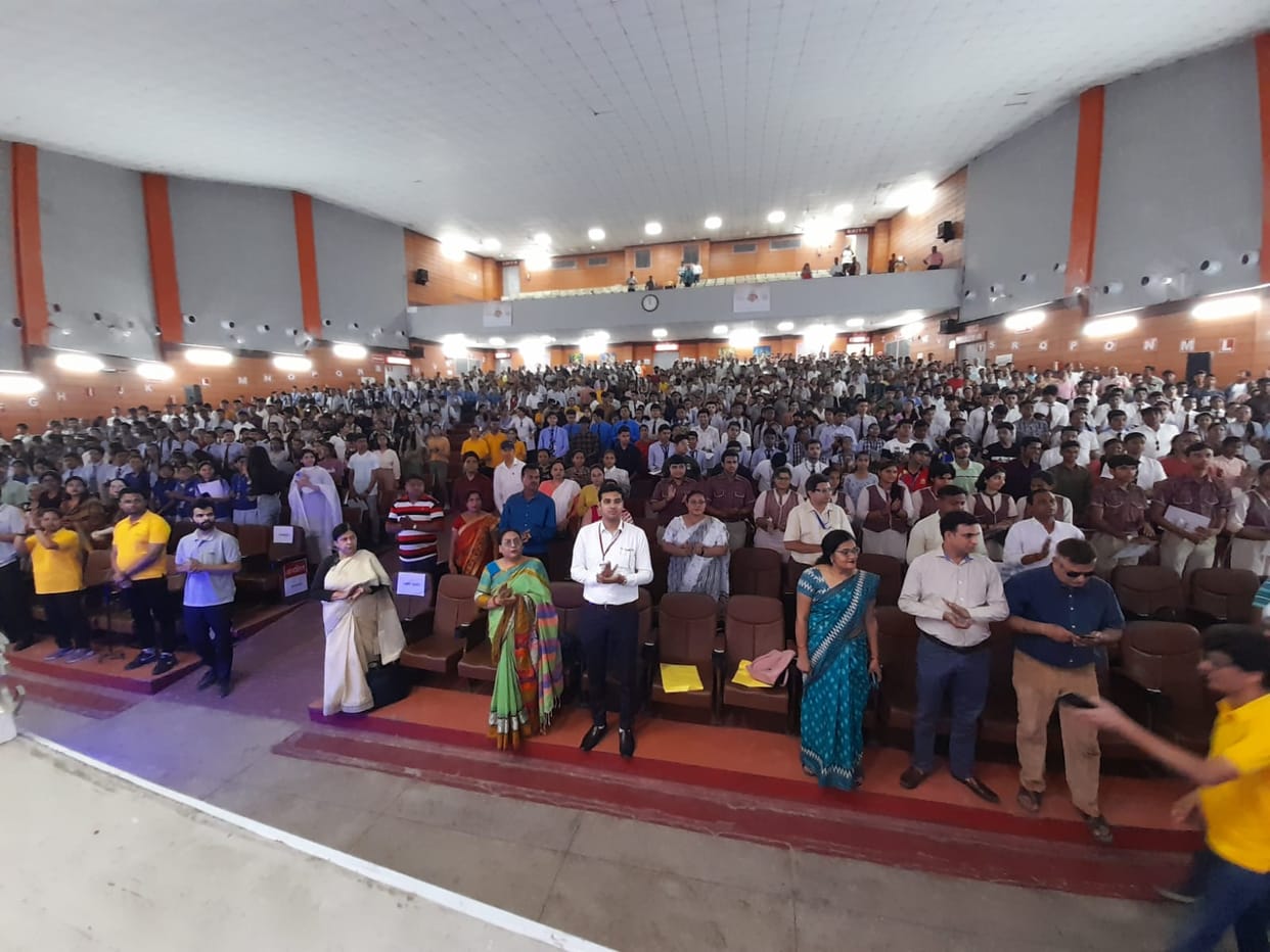 Amar Ujala Bhavishya Jyoti Samman: Toppers student get honoured with medals and certificates