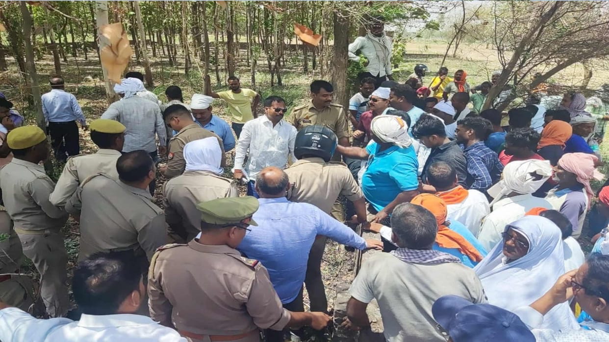Administration started work of Jangal Kauria Sonauli Ring Road despite farmers protest