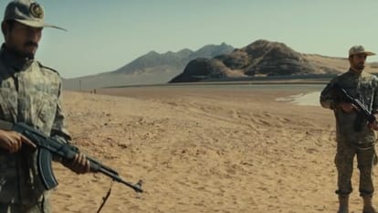Kandahar Movie Review in Hindi Gerard Butler Ali Fazal Travis Fimmel Navid Negahban Bahador Foladi Mark Arnold