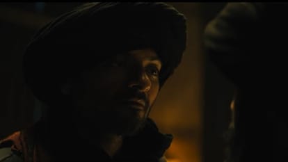 Kandahar Movie Review in Hindi Gerard Butler Ali Fazal Travis Fimmel Navid Negahban Bahador Foladi Mark Arnold