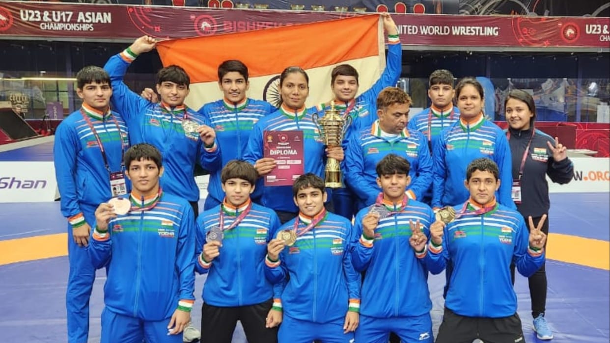 Indian Girls won the title in the Asian Wrestling Championship Under-23