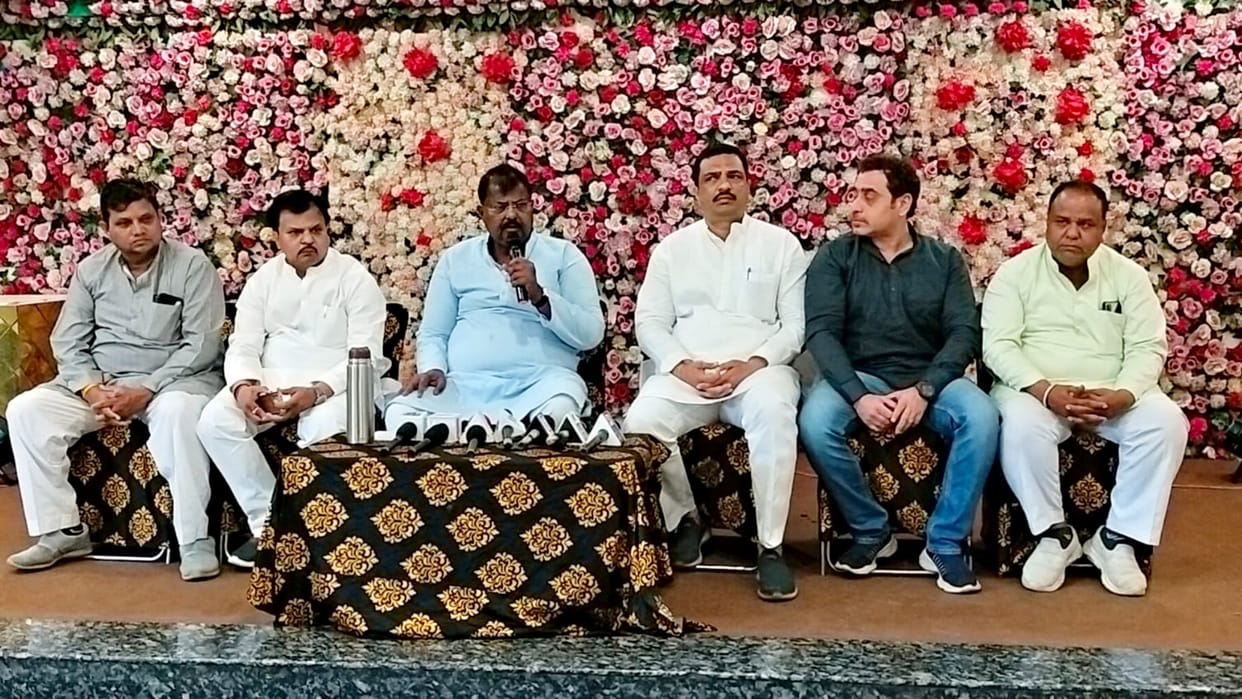MP Politics Former MP Premchand Guddu says Scindia will not return to Congress