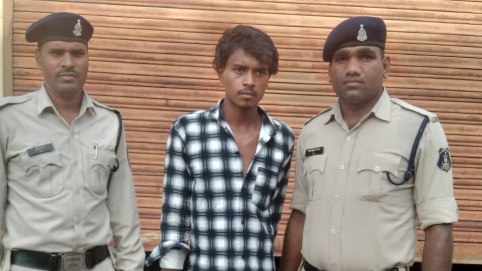 Police arrested the accused of Misdeed a minor girl in Kabirdham