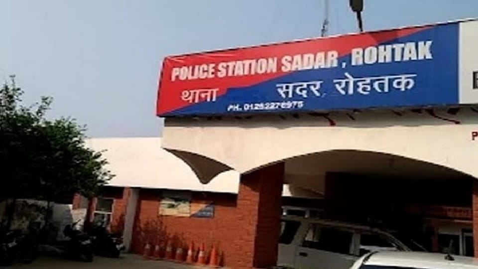 Looted from UP scrap businessman in Jasia in Rohtak