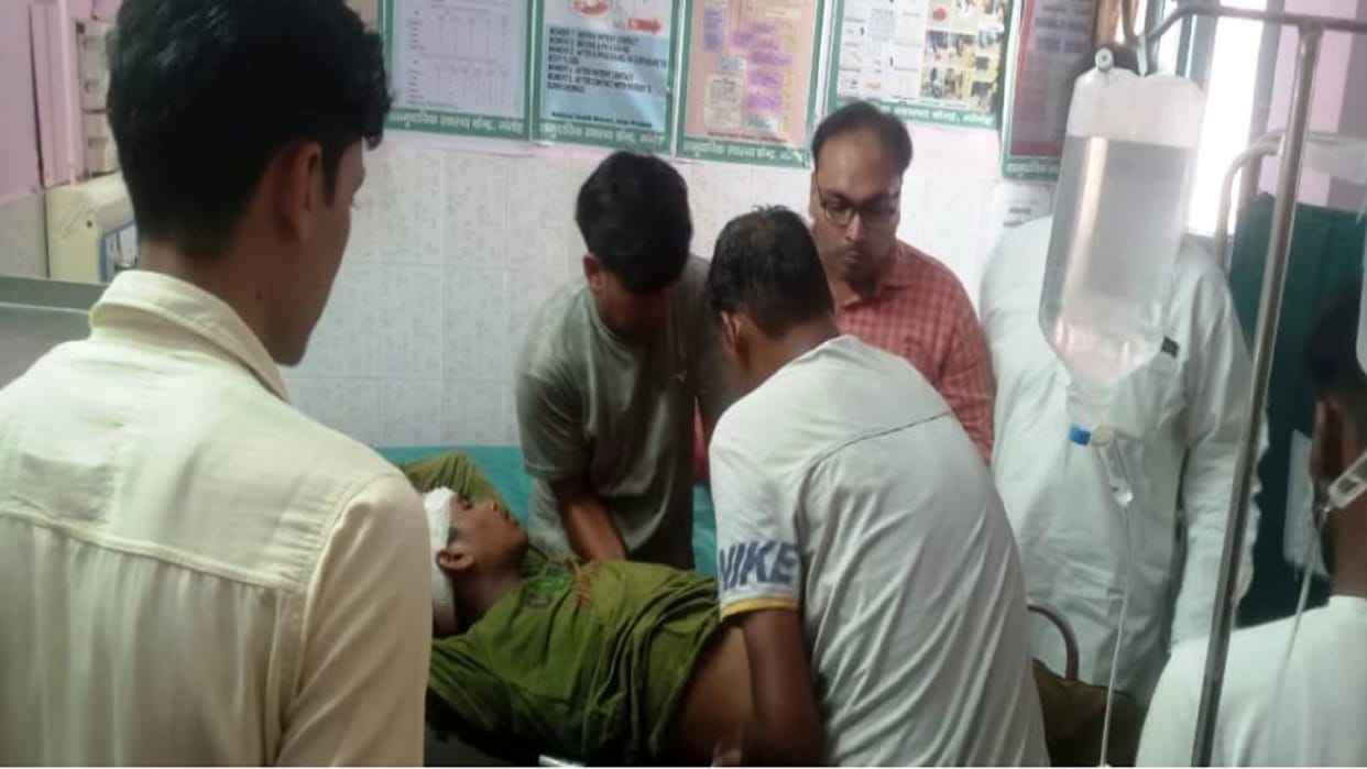 Accident in Saharanpur: Collision between Pickup and Three wheeler on road and ten peoples injured